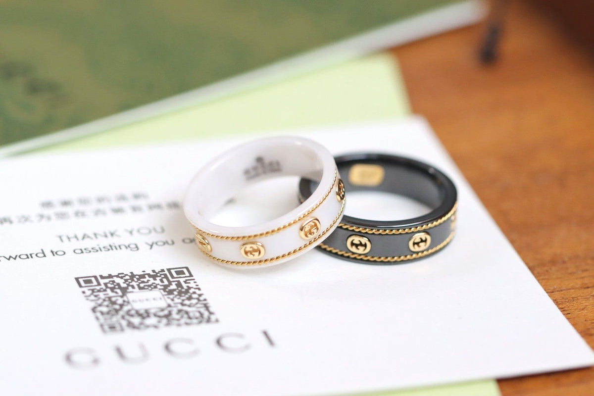 18K Double Gucci Interlocking Gucci Icon Black Corundum Ring
