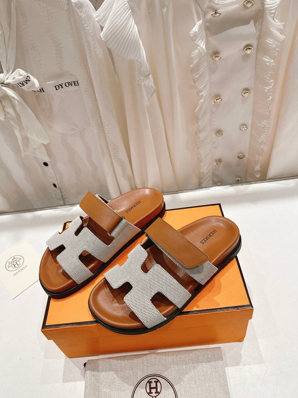 HERMES CHYPRE SANDAL BRIGHT BROWN LAMBSKIN AND SILVER DENIM